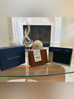 Cole Haan Cognac Brown Leather Bifold Card Wallet Brand New! Thank you 💙🦋